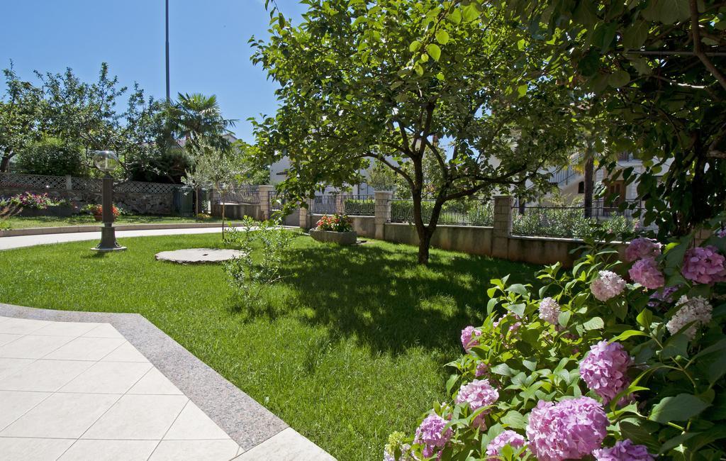 Apartments Maria Poreč Exterior foto