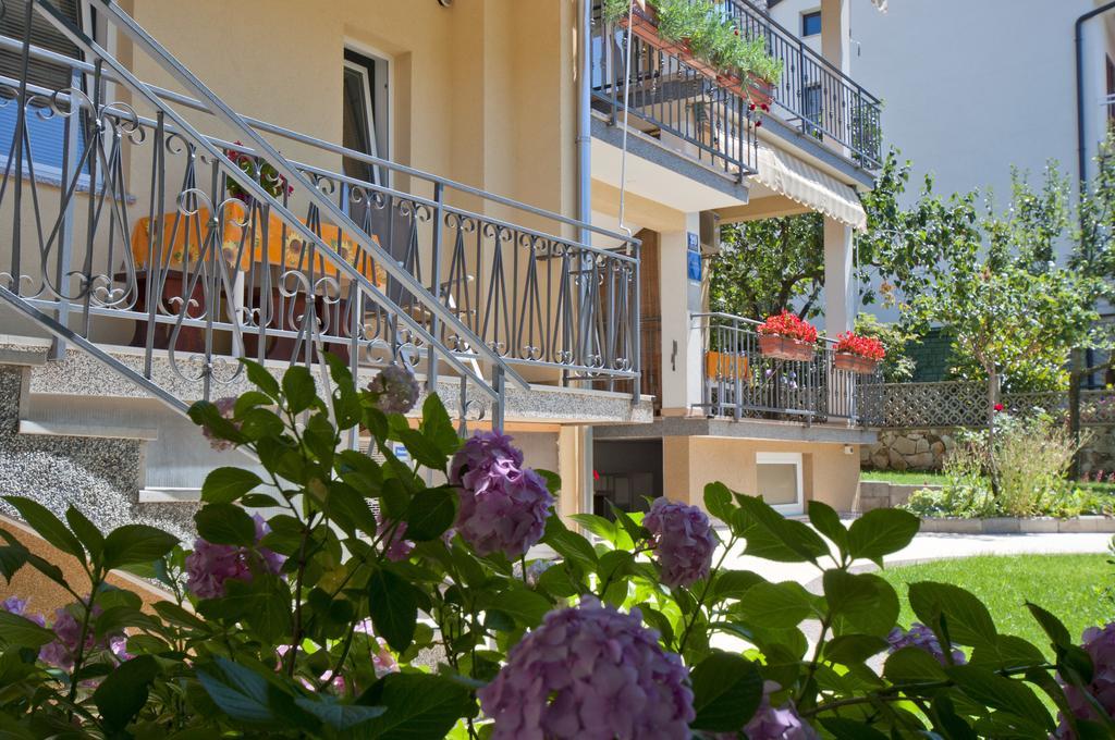 Apartments Maria Poreč Exterior foto