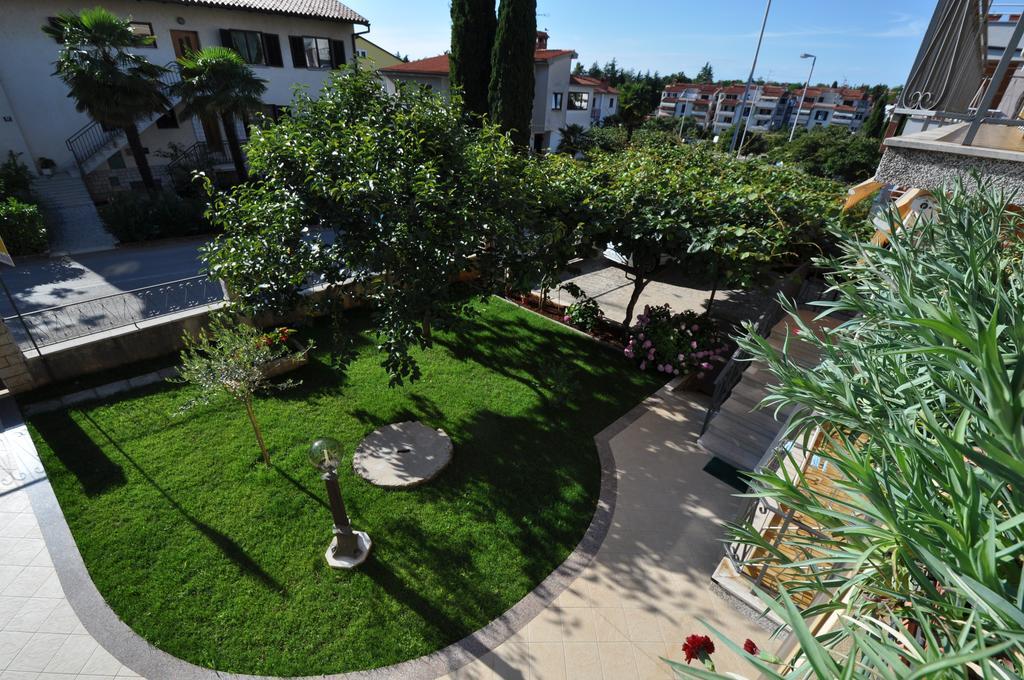 Apartments Maria Poreč Exterior foto